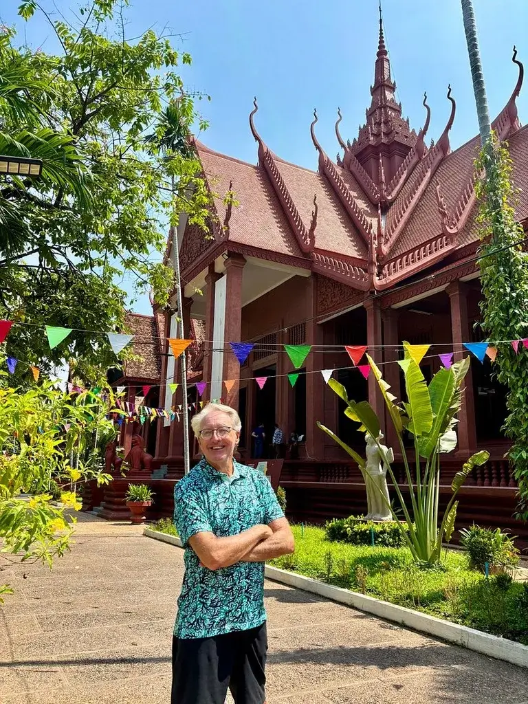 Phnom-Phenh-city-tour-cambodia-1.webp