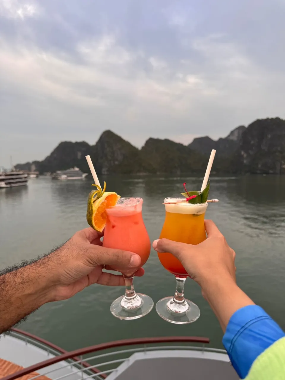 Vietnam-for-foodies-13-days-halong-bay-2.webp