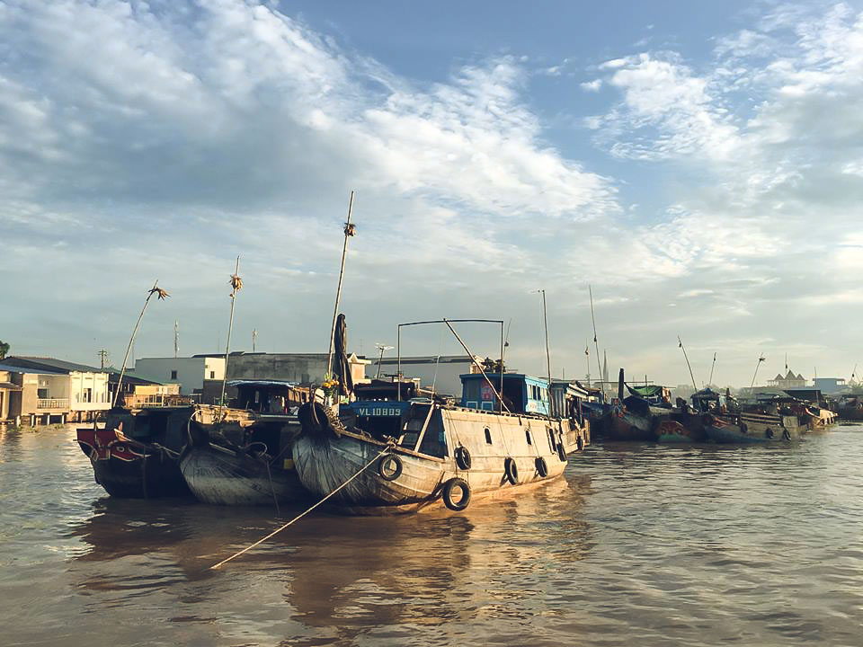 cai-be-floating-market-vinh-long-one-day-tour-7.jpeg