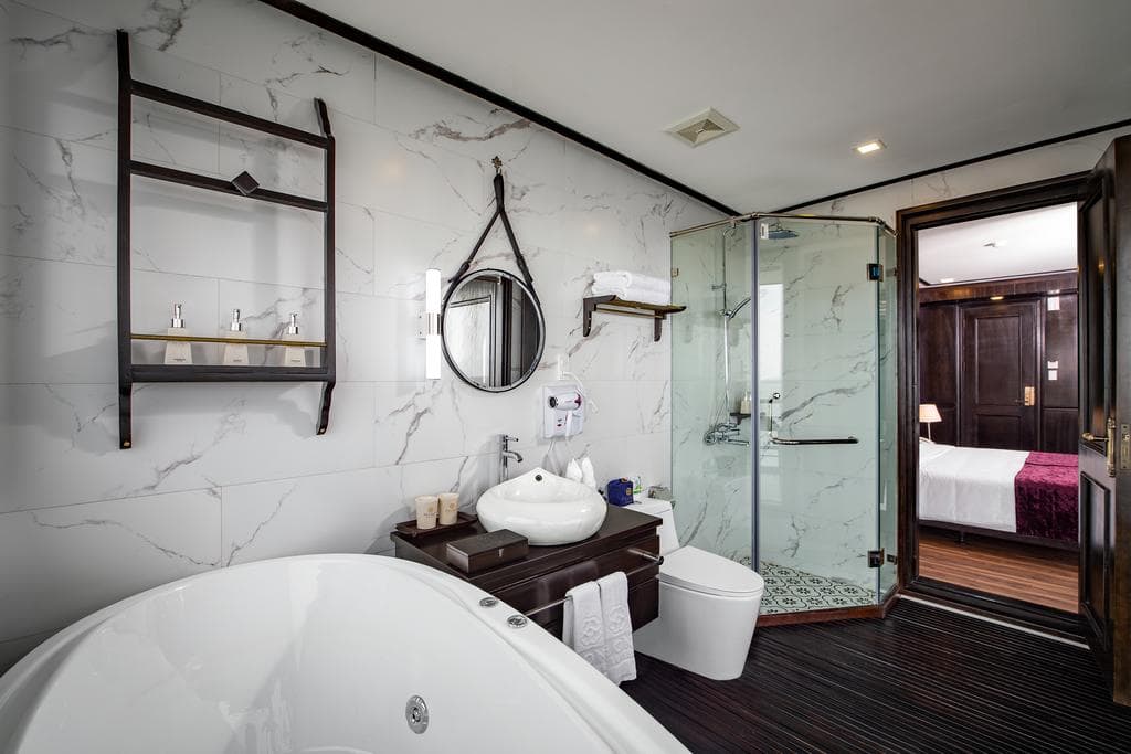 halong-peony-cruise-suite-room-5.jpeg
