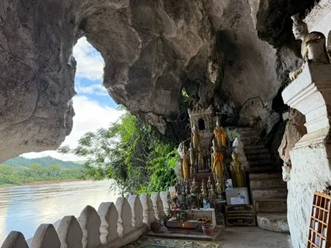 vietnam-cambodia-laos-19days-luang-prabang-pak-ou-cave.webp