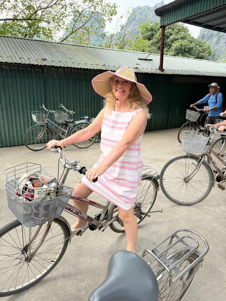 vietnam-cambodia-laos-19days-ninh-binh-bike-cycle.webp