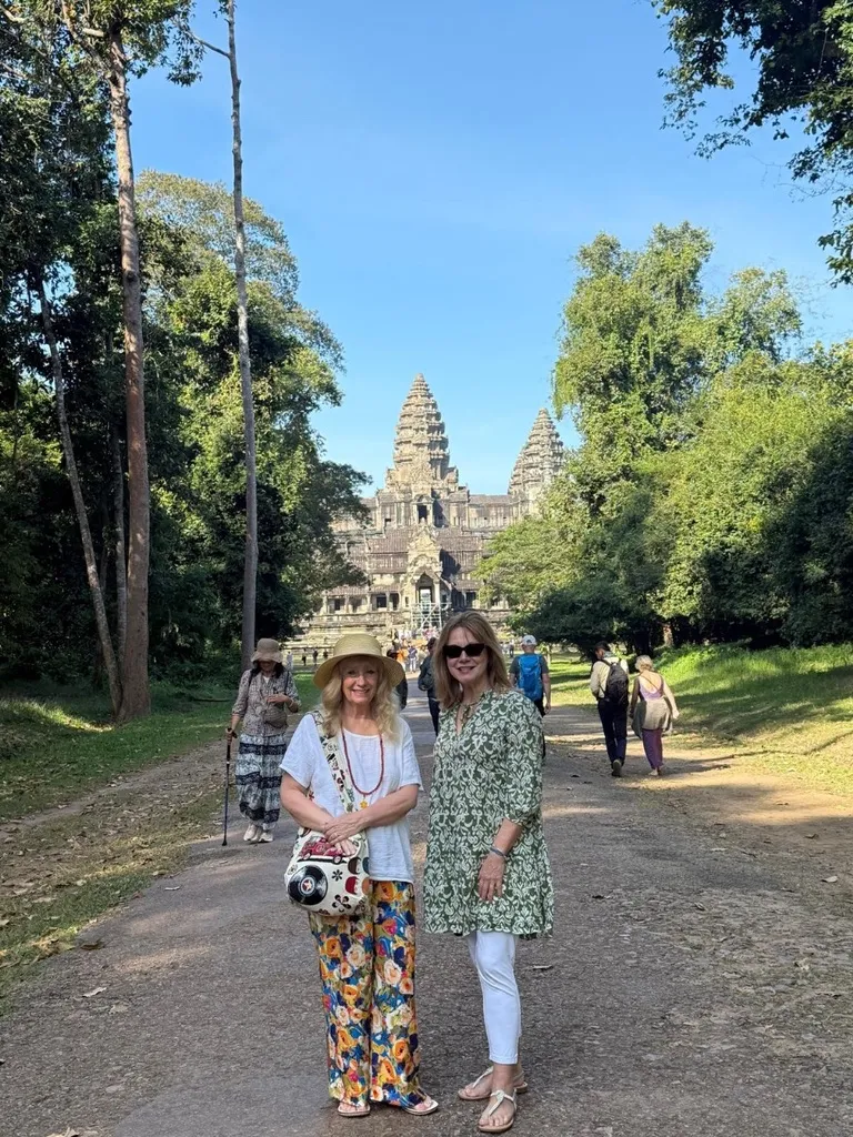 vietnam-cambodia-laos-19days-siem-reap-angkor-wat-2.webp
