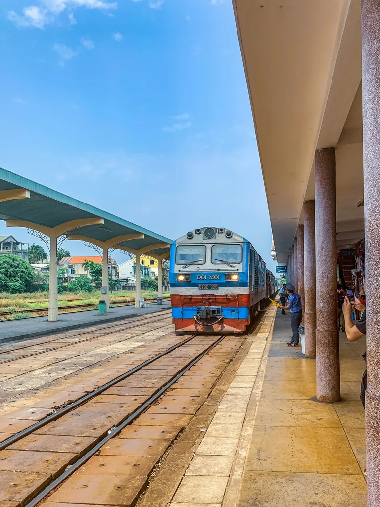 vietnam-travel-by-rail-14-day-train-station.webp